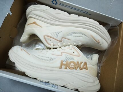 Hoka Clifton 10 Women’s Lightweight Cushioned Road Running Trainers Cream Rose Gold NO.3653